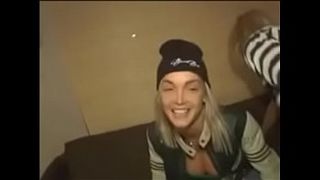 Подборка секса с минетом на кухне и еблей тёлки на полу в очко большим писюном